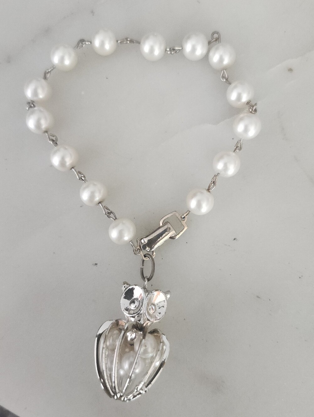 Vtg Faux Pearl Bracelet with Silver Owl Locket - White Faux Pearls